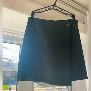 Babaton mini skirt